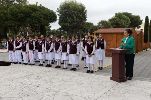 Secundaria Técnica No. 26 y el Pueblo Ignacio Zaragoza encabezan ceremonia de honores a los símbolos patrios en Huamantla imagen 10