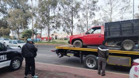 Recuperan Policías de La Magdalena Tlaltelulco Camioneta Robada en Tetlanohcan imagen 9