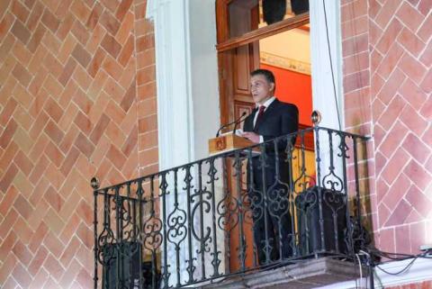 Alcalde Alfonso Sánchez custodió el lábaro patrio y leyó el acta de Independencia durante el Grito imagen 7