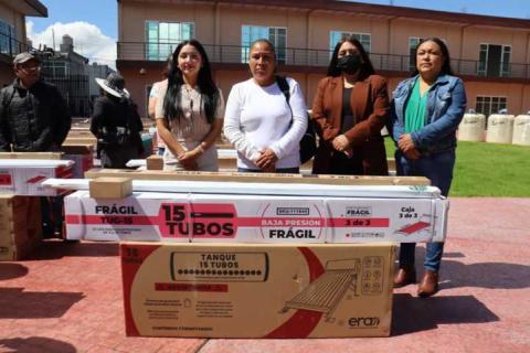 Gobierno de Contla impulsa sostenibilidad y ahorro familiar con entrega de tinacos y calentadores solares imagen 9