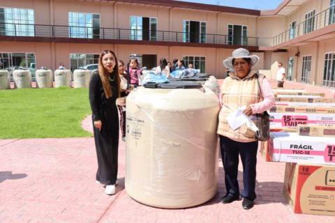 Gobierno de Contla impulsa sostenibilidad y ahorro familiar con entrega de tinacos y calentadores solares imagen 7