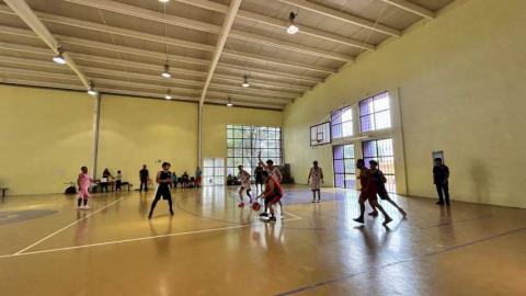 Presidente municipal de Tetla brinda la bienvenida oficial a la Liga Municipal de Basquetbol imagen 5