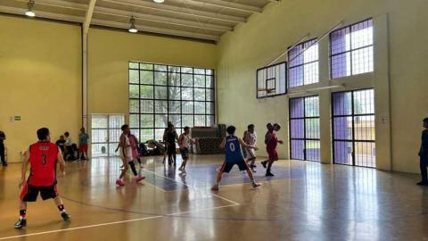 Presidente municipal de Tetla brinda la bienvenida oficial a la Liga Municipal de Basquetbol imagen 9