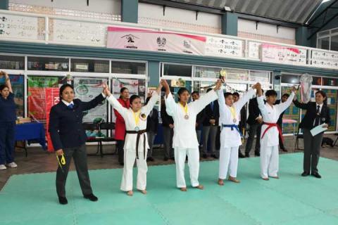 La Magdalena Tlaltelulco fue sede del Segundo Torneo Preselectivo Estatal de Karate-Do imagen 6