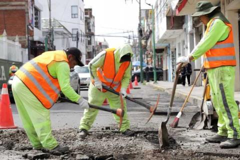 Continúan las jornadas de bacheo en Chiautempan imagen 4