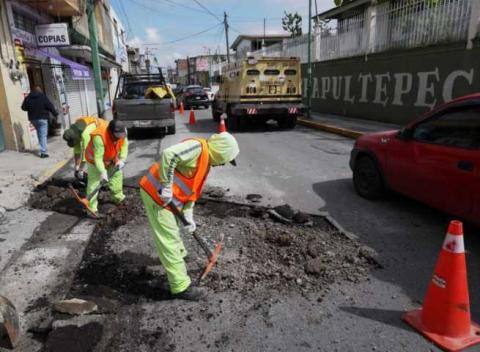 Continúan las jornadas de bacheo en Chiautempan imagen 1