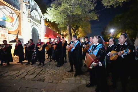 Ante invitados alcalde Alfonso Sánchez muestra bellezas históricas y culturales de Tlaxcala imagen 7