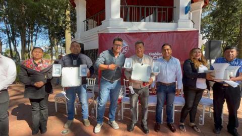 Fortalecen seguridad ciudadana en Tetla con entrega de alarmas a Comités Vecinales del Programa “Vecino Vigilante (Comités de Paz)” imagen 15
