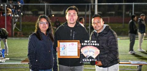 Espectacular final del Torneo de Fut7 en Tlaxco imagen 1