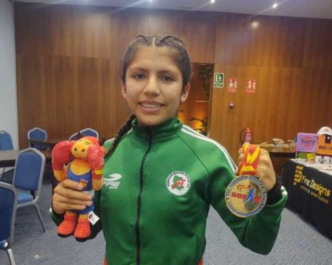 Alcalde de Tetla felicita a Aislinn Escárcega por ganar oro en Torneo BOXAM imagen 4