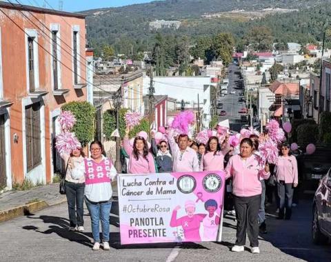 Ayuntamiento de Panotla conmemora el día internacional de la lucha contra el cáncer de mama con caminata por la prevención imagen 4