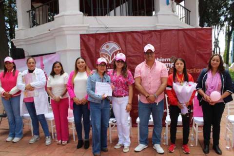 Giovani Montiel López participó en la caminata por el Día Mundial de la Lucha contra el Cáncer de Mama imagen 11