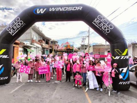 Todo un éxito la Rodada y Caminata Rosa en #Teolocholco imagen 3