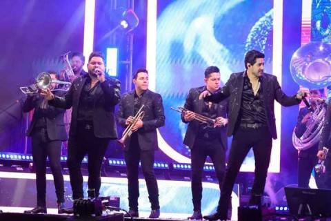 “La Adictiva” conquista el teatro del pueblo en “Tlaxcala, La Feria De Ferias 2025” imagen 4