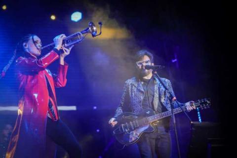 Aleks Syntek hizo vibrar a los asistentes en el teatro del pueblo de "Tlaxcala, La Feria De Ferias 2025" imagen 1