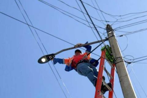 Ayuntamiento de Tlaxcala mejora la seguridad en Ocotlán e Ixtulco con la rehabilitación de luminarias imagen 1
