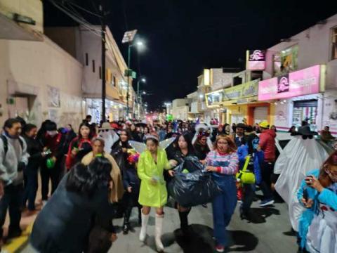 Contla revive sus raíces con el Desfile de Calaveras en el Festival de Día de Muertos Mictlán imagen 18