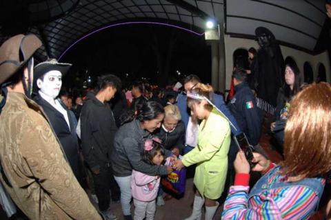 Contla revive sus raíces con el Desfile de Calaveras en el Festival de Día de Muertos Mictlán imagen 23
