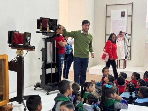 "Porque educar y preservar nuestra historia, es construir un mejor futuro para todas y todos" imagen 4