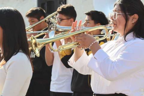 Contla de Juan Cuamatzi conmemora el 115 Aniversario de la Revolución Mexicana con desfile y acto cívico imagen 1