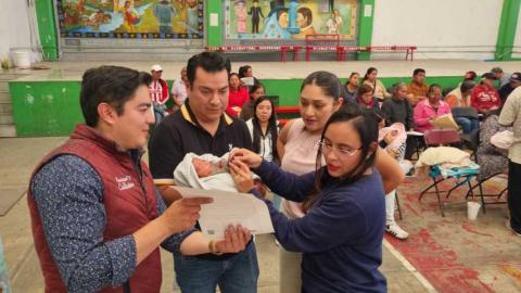 Entregan 250 actas de nacimientos y siete registros gratuitos en Amaxac de Guerrero imagen 5