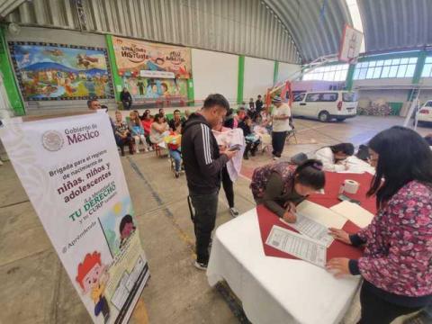 Entregan 250 actas de nacimientos y siete registros gratuitos en Amaxac de Guerrero imagen 2