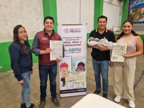 Entregan 250 actas de nacimientos y siete registros gratuitos en Amaxac de Guerrero imagen 1