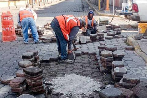 Con trabajos de renivelación y mejora urbana cierra Gobierno de Alfonso Sánchez el 2025 imagen 3