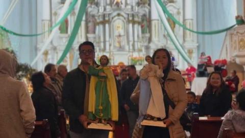 Vive Tetla una noche de alegría y tradición en la primera posada de la Parroquia de Santiago Apóstol imagen 5