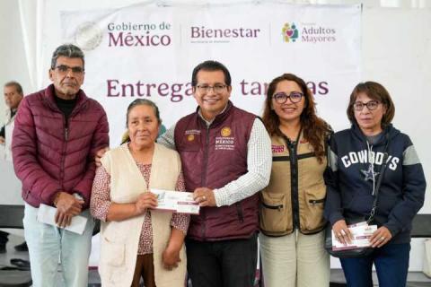 Entrega Secretaría de Bienestar 817 Tarjetas a Personas Adultas Mayores imagen 5