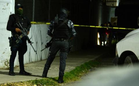 Comando armado hiere con arma de fuego a víctima de asalto en Coaxomulco