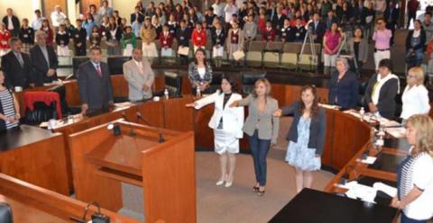 Se rebelan diputadas del PAN y piden cabeza de su coordinador