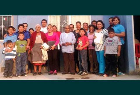 Mantiene Iliana intenso acercamiento con la gente