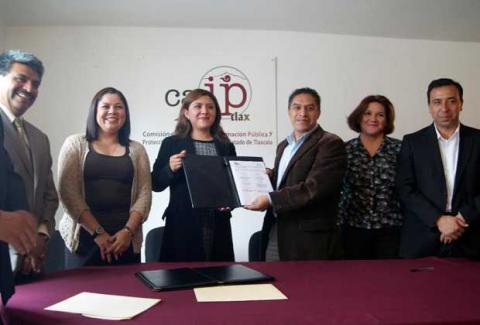 Firman IET y Caiptlax convenio de colaboración en materia de transparencia