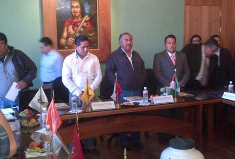 15 quejas de tortura registra la CEDH; entrega ombudsman informe