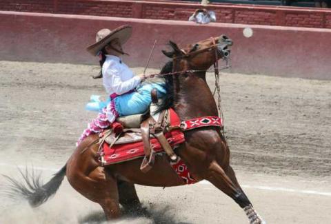 Forma parte de la primera escaramuza de Rancho El Durazno, es la experiencia de tu vida. Forma parte de la primera escaramuza de Rancho El Durazno, es la experiencia de tu vida.