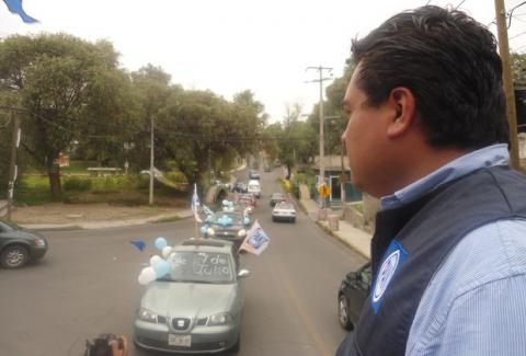 Asiste Max Hernández a mega caravana a favor del PAN imagen 2