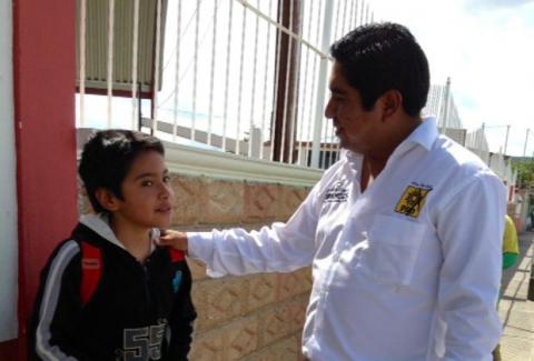 "Las grecas del gobernador no aportan, ni a los alumnos ni al gasto familiar": Eymard Grande