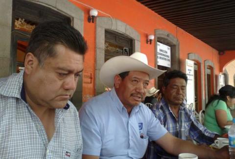 Declinan candidatos a favor del PAN por Atlzayanca