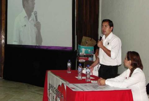 Afina PRI propuestas juveniles