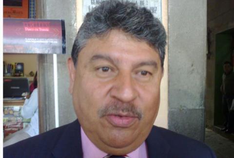 Al límite funciones de notario Leopoldo Zárate por edad