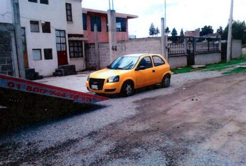 Recupera PGJE vehículo que fue robado en la carretera Vía Corta