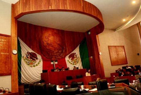 Dejarán diputados el trabajo legislativo para irse a la playa