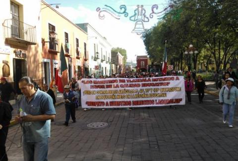 Salen maestros a las calles de Tlaxcala vs la Reforma Educativa
