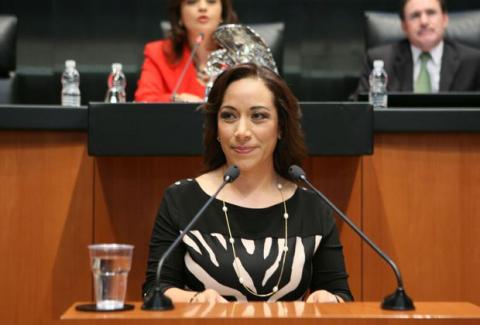 Propone Adriana Dávila ampliar periodos en sesiones del Congreso de la Unión