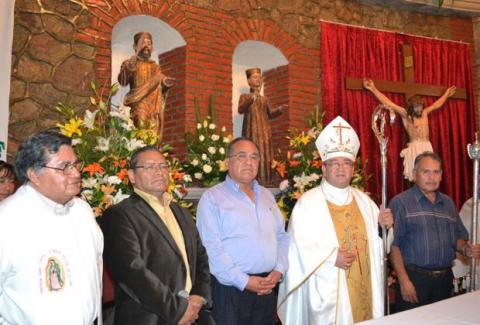 Se congratulan zacatelquences por concluir majestuosa capilla