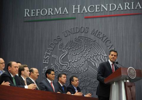 Empresarios buscan amparo en contra de nuevos impuestos