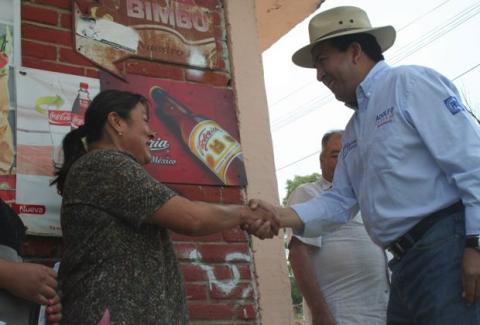 Gestiona Escobar 31.6 mdp adicionales para municipio de Tlaxcala en 2014