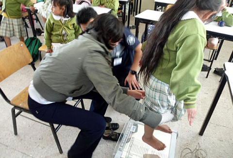 Otorga CRI 53 mil terapias en beneficio de personas con discapacidad
