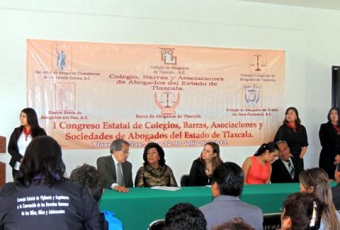 Celebra Martha Palafox el día del abogado en Tlaxcala